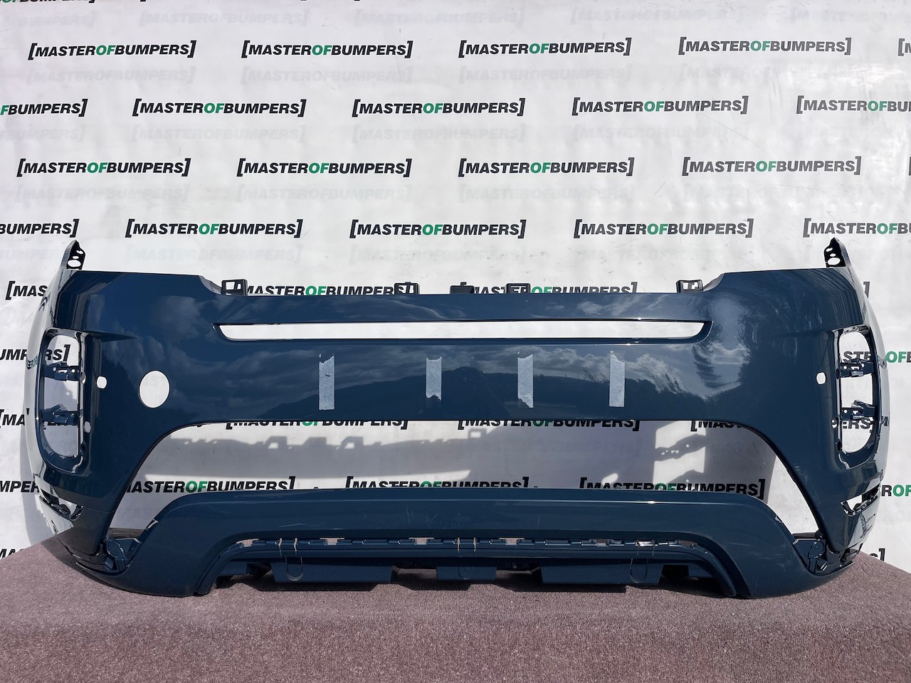 Range Rover Evoque R-dynamic Hse 2019-2023 Front Bumper 6 Pdc Genuine [p818]
