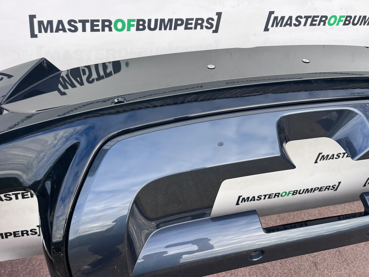 Range Rover Sport Svr Sv 2024-2027 Rear Bumper 6 Pdc  Genuine [p833]