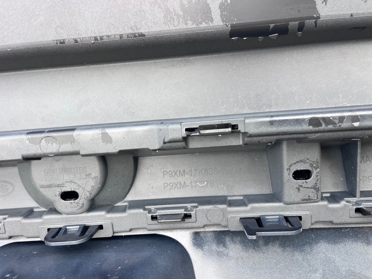 Range Rover Sport Svr Sv 2024-2027 Rear Bumper 6 Pdc  Genuine [p833]