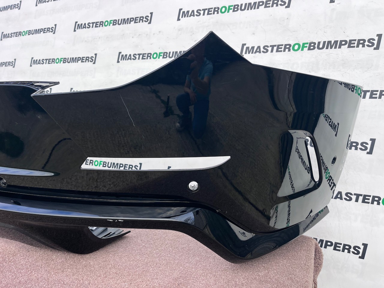 Range Rover Sport Svr Sv 2024-2027 Rear Bumper 6 Pdc  Genuine [p833]
