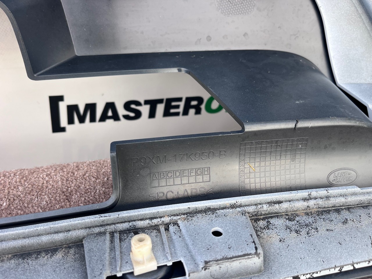 Range Rover Sport Svr Sv 2024-2027 Rear Bumper 6 Pdc  Genuine [p851]