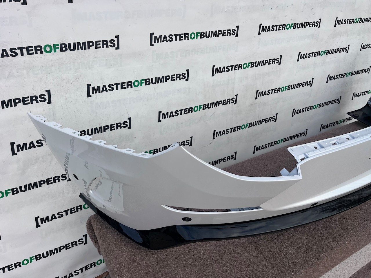 Range Rover Sport Svr Sv 2024-2027 Rear Bumper 6 Pdc  Genuine [p851]
