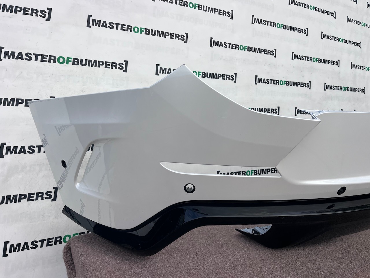 Range Rover Sport Svr Sv 2024-2027 Rear Bumper 6 Pdc  Genuine [p851]