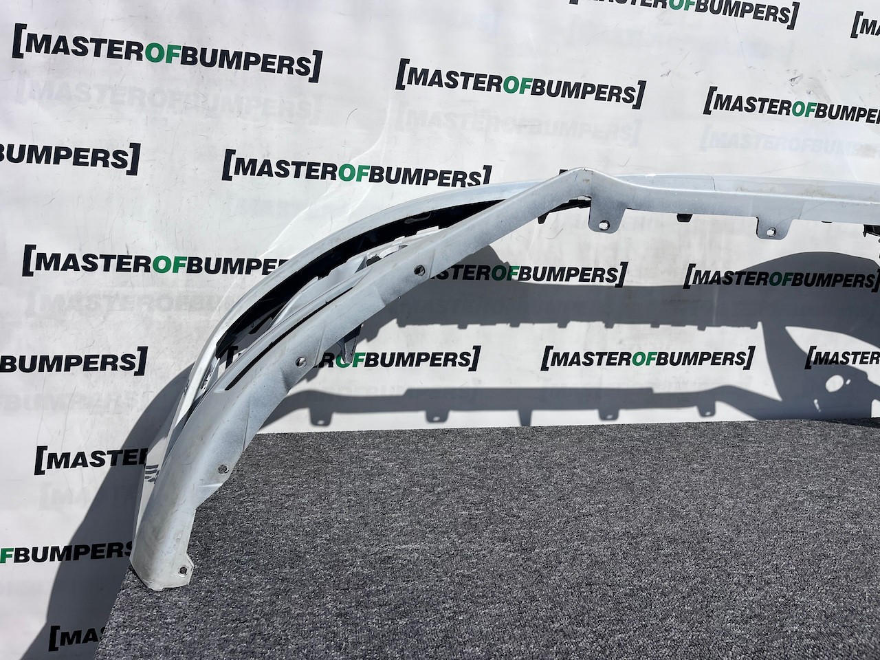 Renault Megane Dynamique Iconic Hatchback 2016-2020 Front Bumper Genuine [r662]