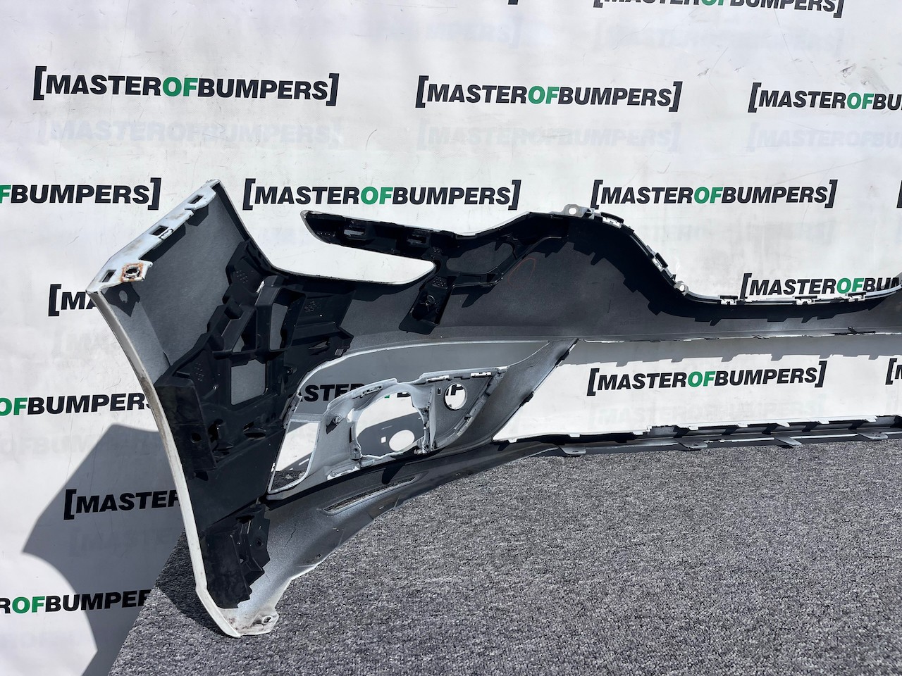Renault Megane Dynamique Iconic Hatchback 2016-2020 Front Bumper Genuine [r662]