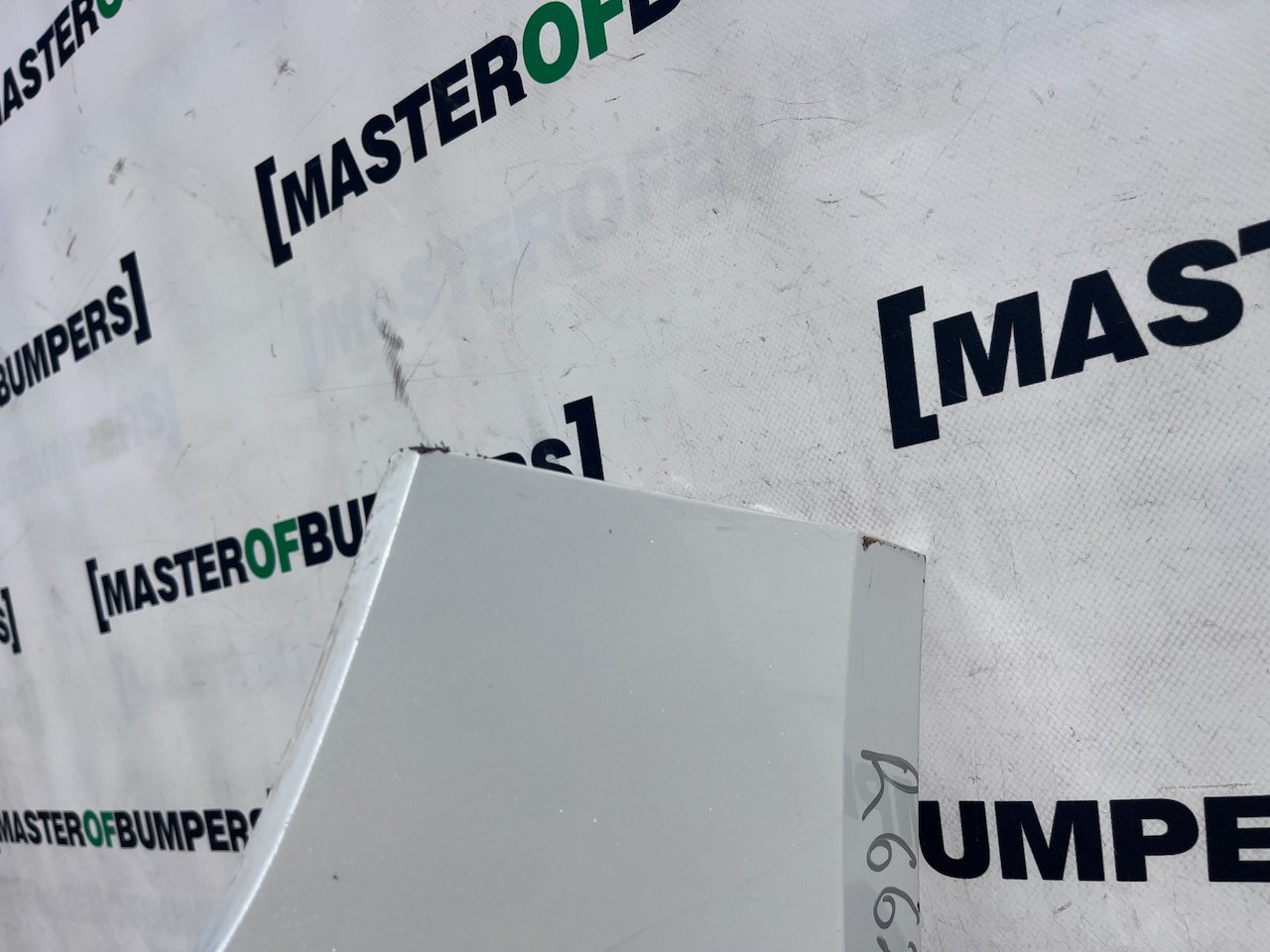 Renault Megane Dynamique Iconic Hatchback 2016-2020 Front Bumper Genuine [r662]