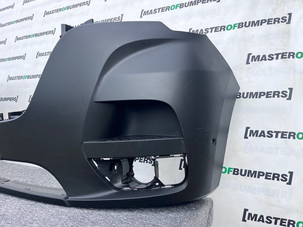 Renault Master Lm35 Van 2019-2024 Front Bumper Textured 6 Pdc Genuine [r664]