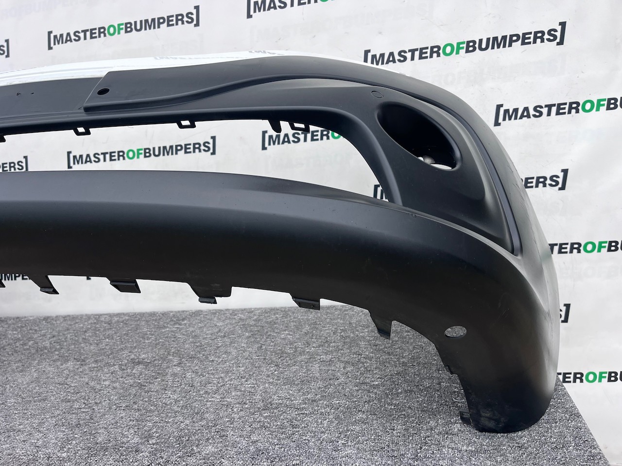 Renault Trafic Se Van Sl27 2015-2020 Front Bumper Pdc Genuine [r665]