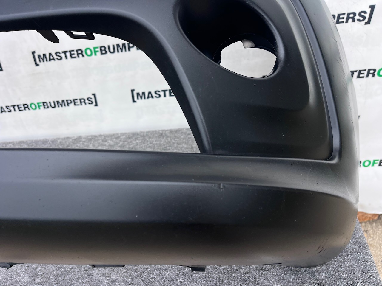 Renault Trafic Se Van Sl27 2015-2020 Front Bumper Pdc Genuine [r665]