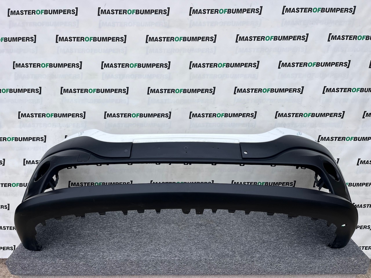 Renault Trafic Se Van Sl27 2015-2020 Front Bumper Pdc Genuine [r665]