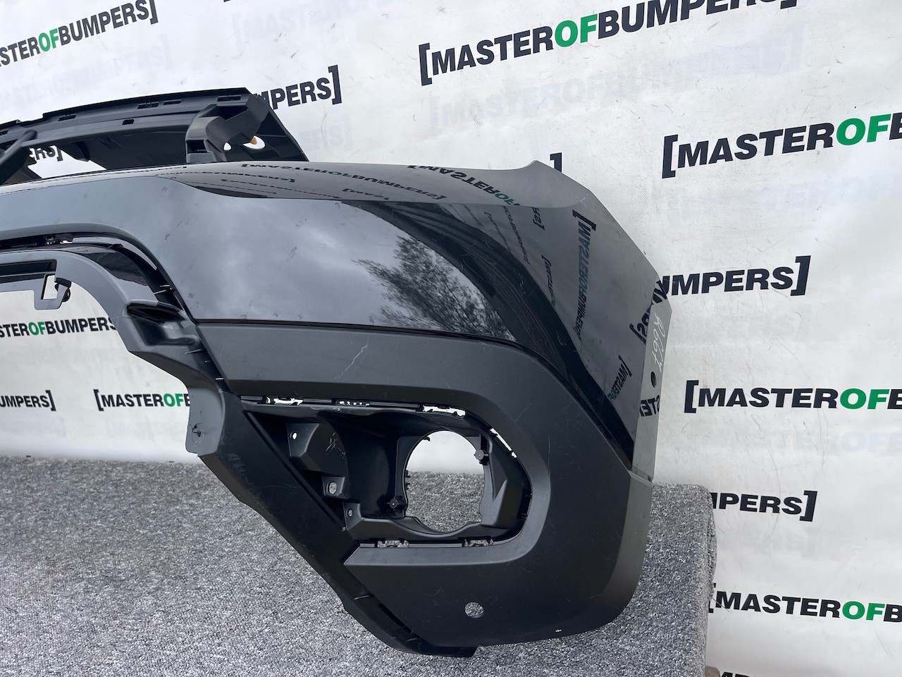 Dacia Duster Ambiance Stepway Mk2 2017-2023 Front Bumper 6 Pdc Genuine [r667]