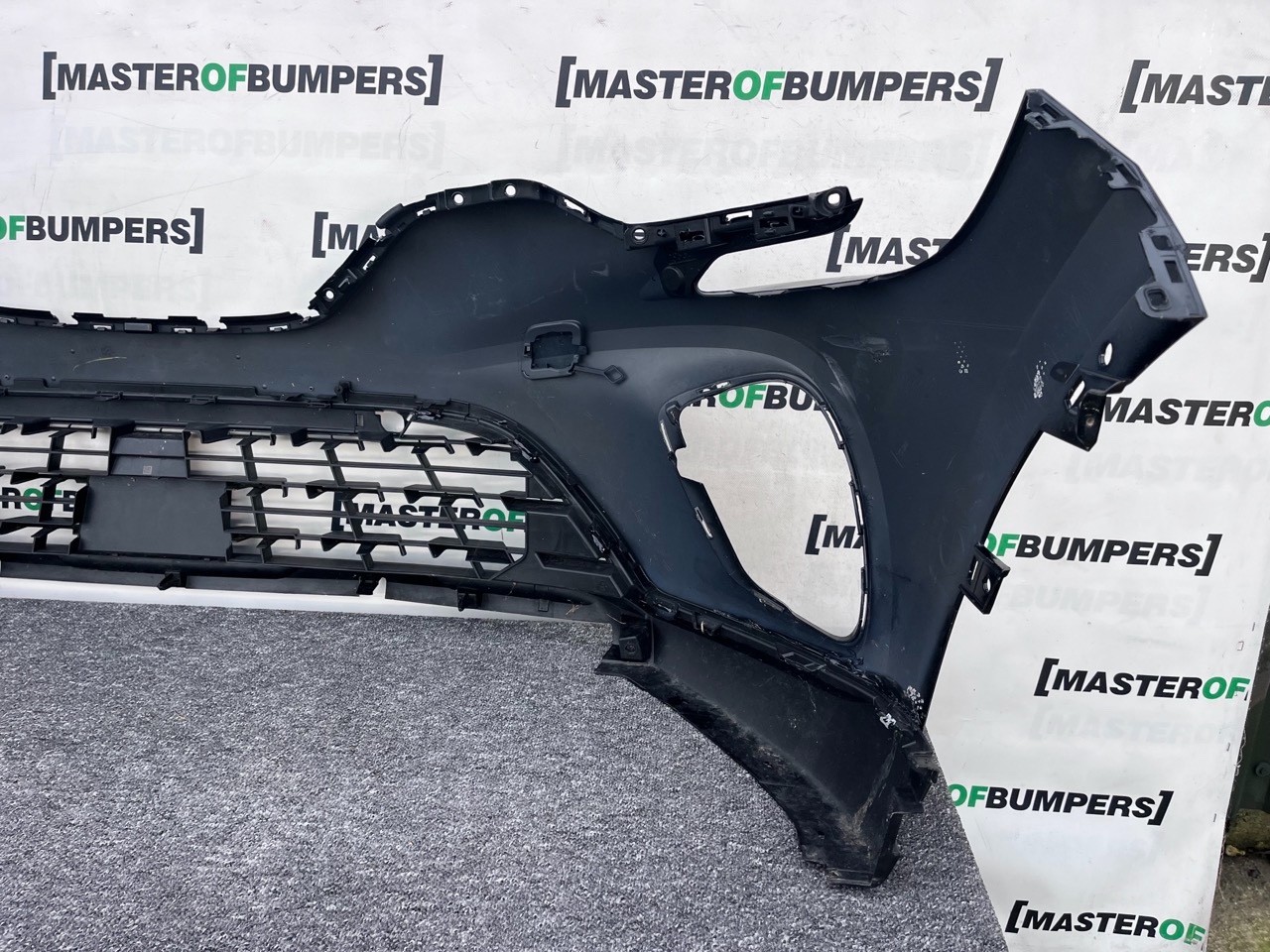 Renault Captur Se Mk2 2019-2023 Front Bumper 4 Pdc Genuine [r683]