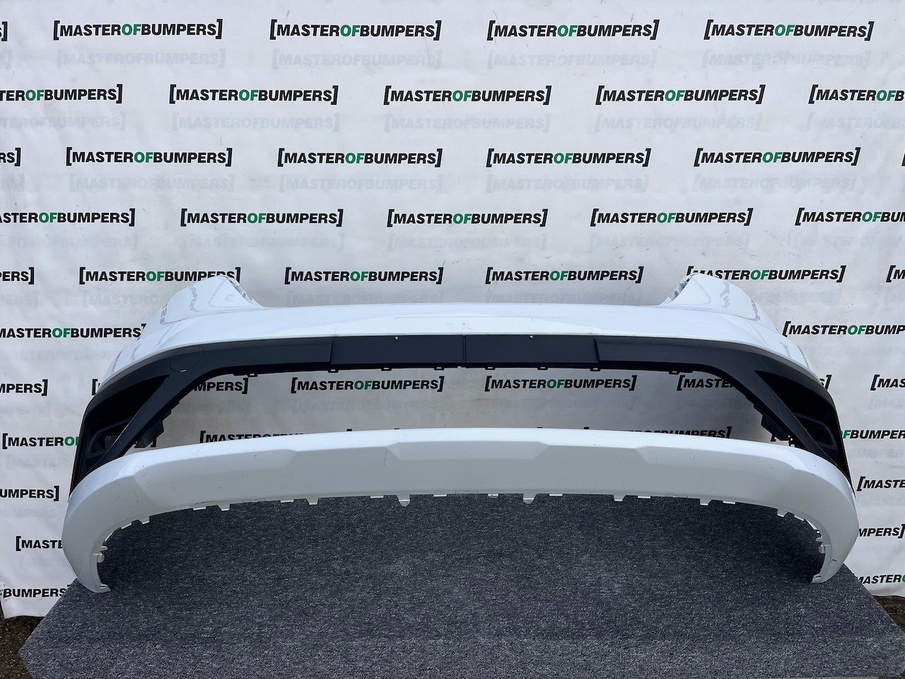 Renault Trafic Sport Plus Passenger 2022-2026 Front Bumper Genuine [r686]
