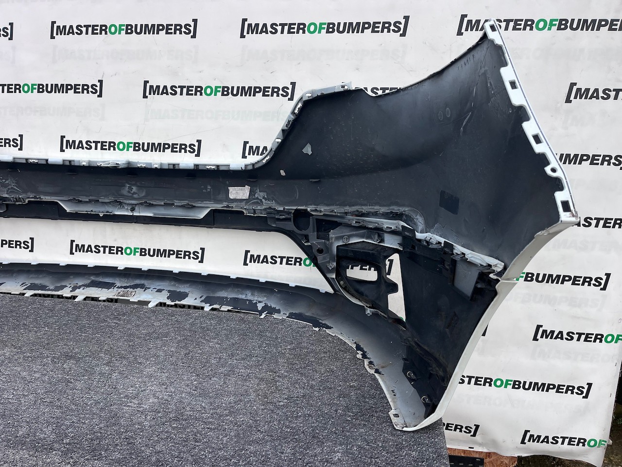 Renault Trafic Sport Plus Passenger 2022-2026 Front Bumper Genuine [r686]