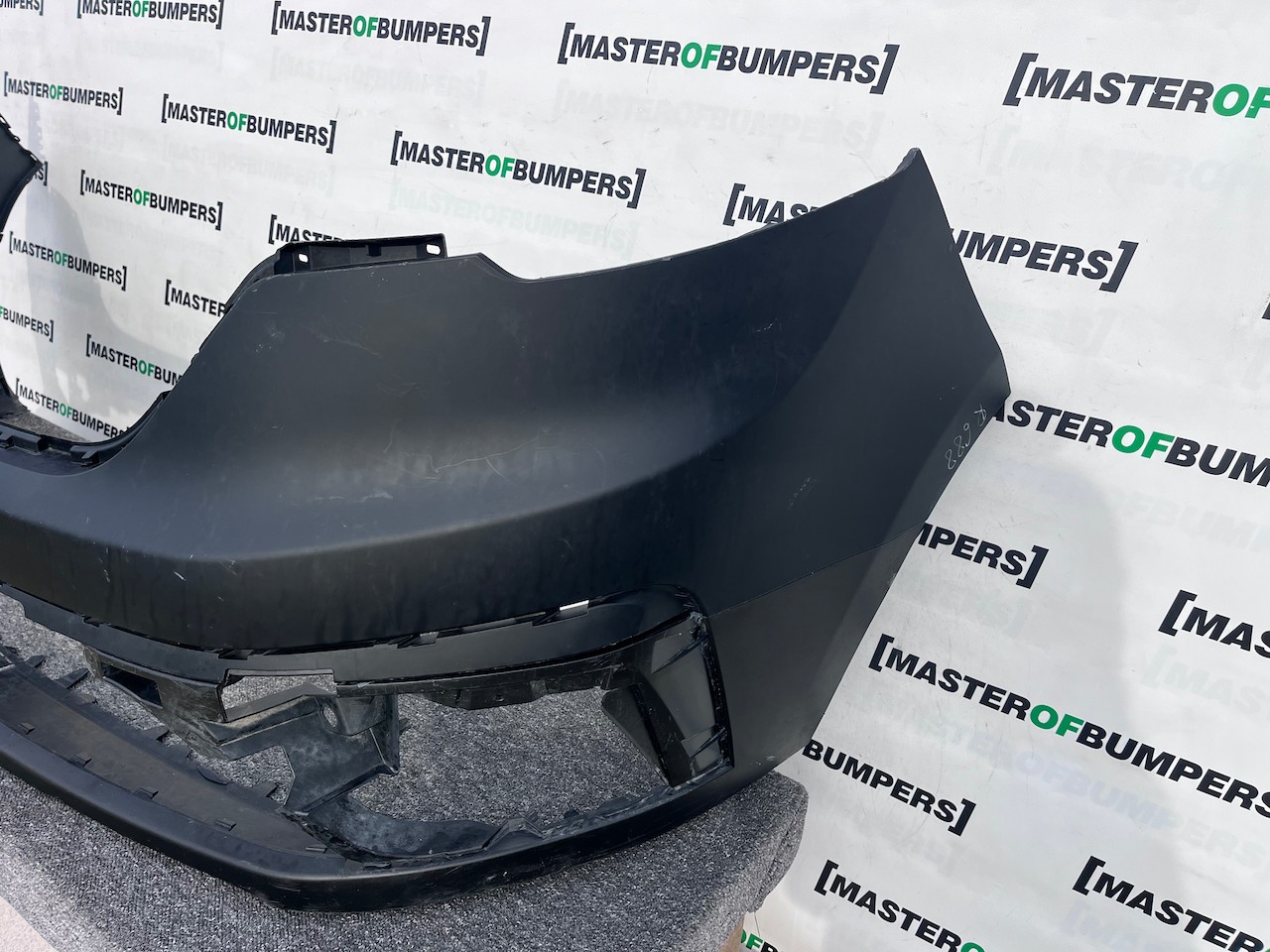 Renault Trafic Panel Van Mk3 2nd Facelift 2021-2024 Front Bumper Genuine [r688]