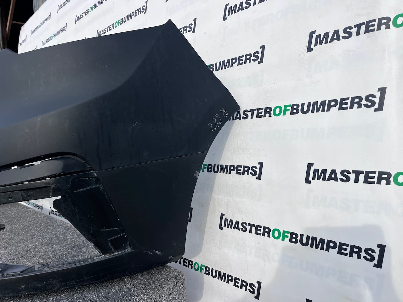 Renault Trafic Panel Van Mk3 2nd Facelift 2021-2024 Front Bumper Genuine [r688]