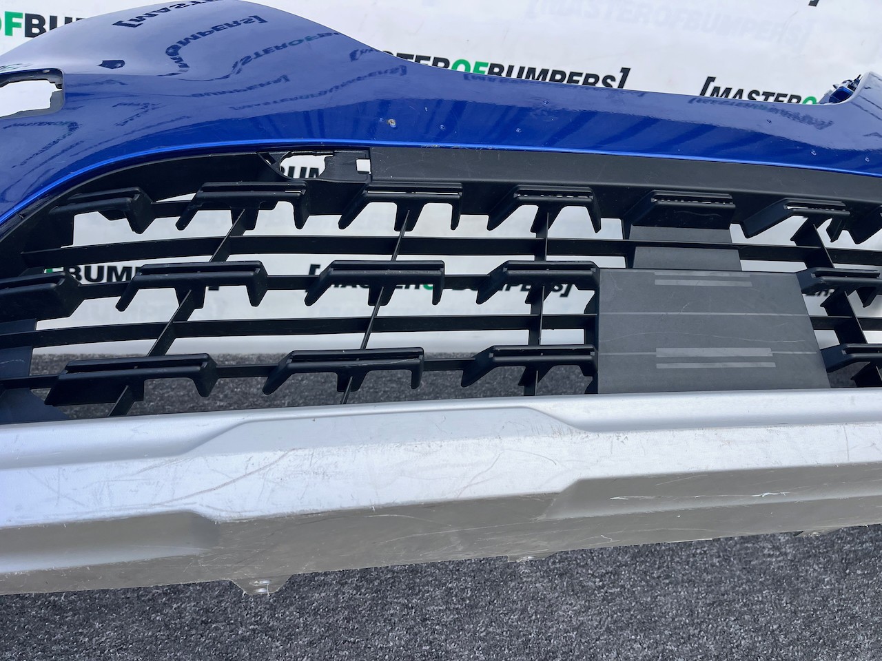 Renault Captur Dynamique Mk2 2020 - 2023 Front Bumper Genuine [r691]