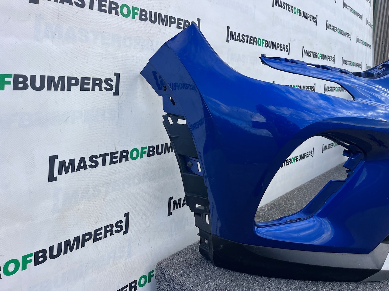 Renault Captur Dynamique Mk2 2020 - 2023 Front Bumper Genuine [r691]