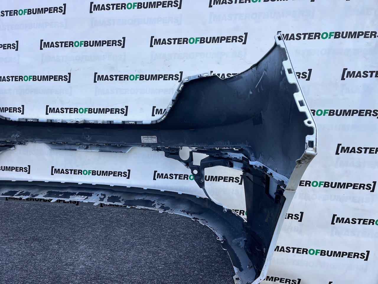 Renault Trafic Sport Plus Passenger 2022-2026 Front Bumper 4 Pdc Genuine [r695]