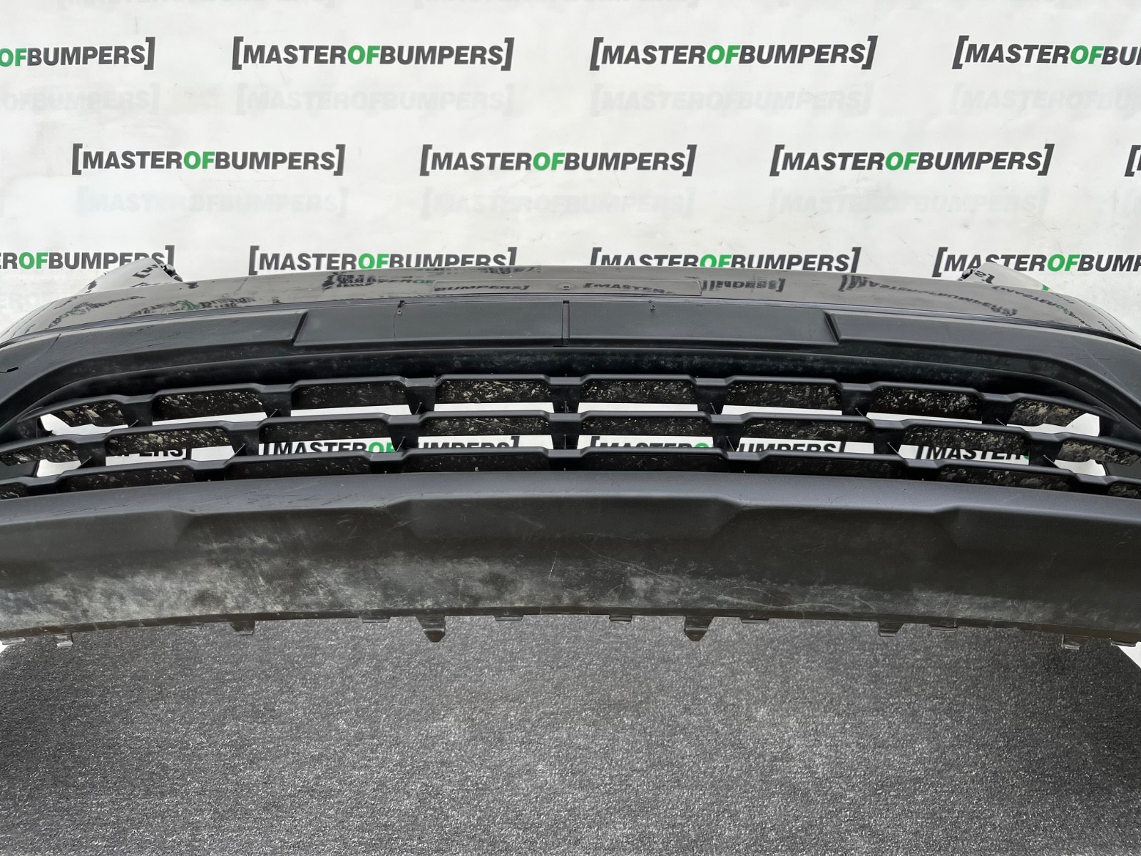 Renault Trafic Sport Plus Passenger 2022-2026 Front Bumper 4 Pdc Genuine [r709]