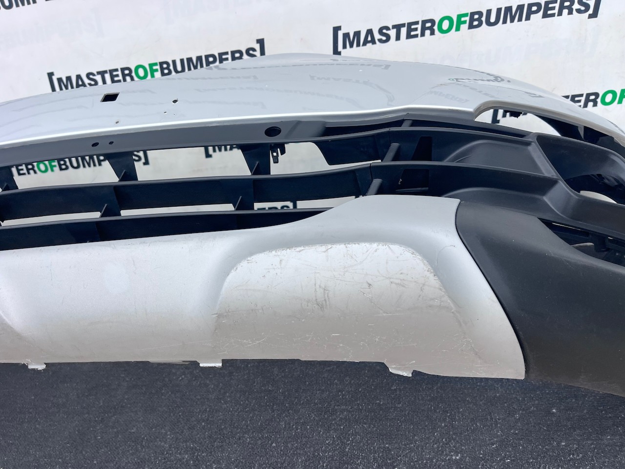 Renault Captur Gt Line Dynamoque Tce Lift 2017-2019 Front Bumper Genuine [r742]