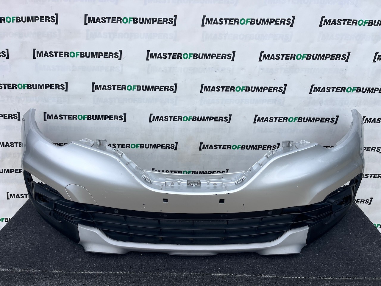 Renault Captur Gt Line Dynamoque Tce Lift 2017-2019 Front Bumper Genuine [r742]