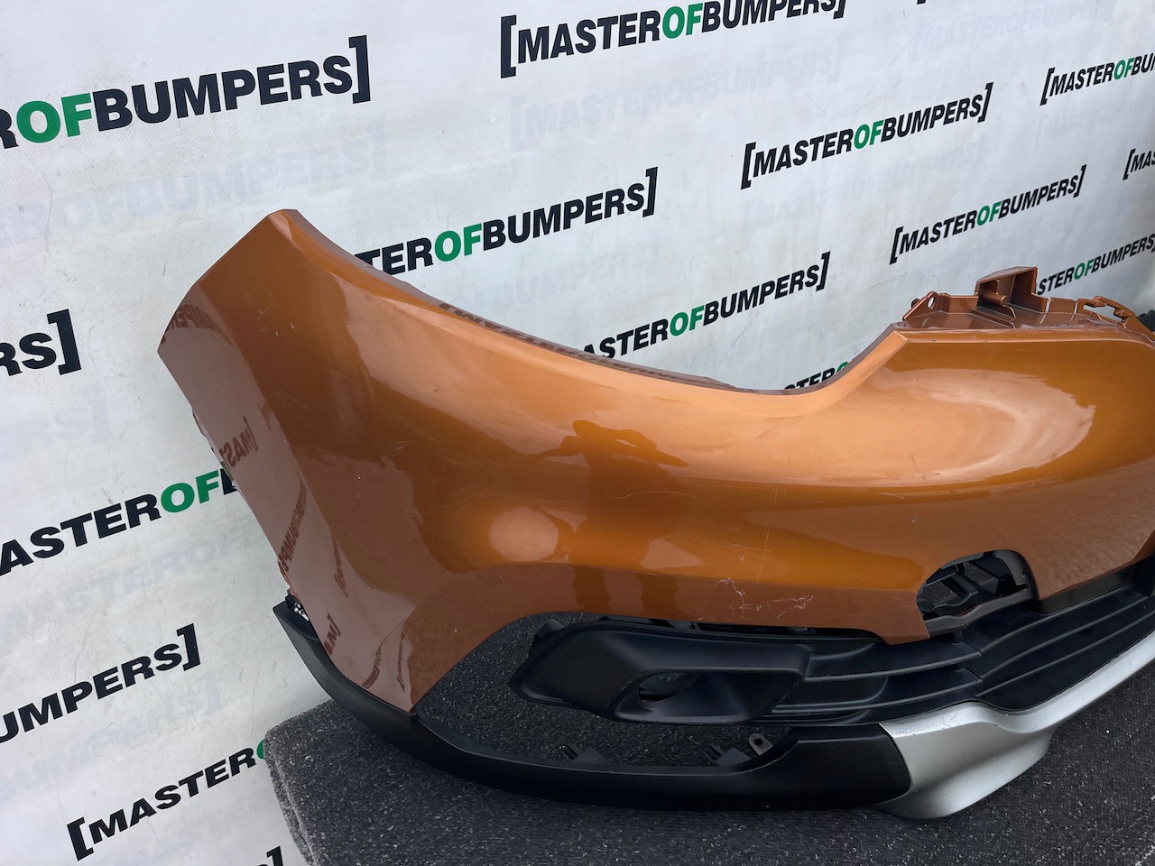 Renault Captur Gt Line Dynamoque Tce Lift 2017-2019 Front Bumper Genuine [r740]