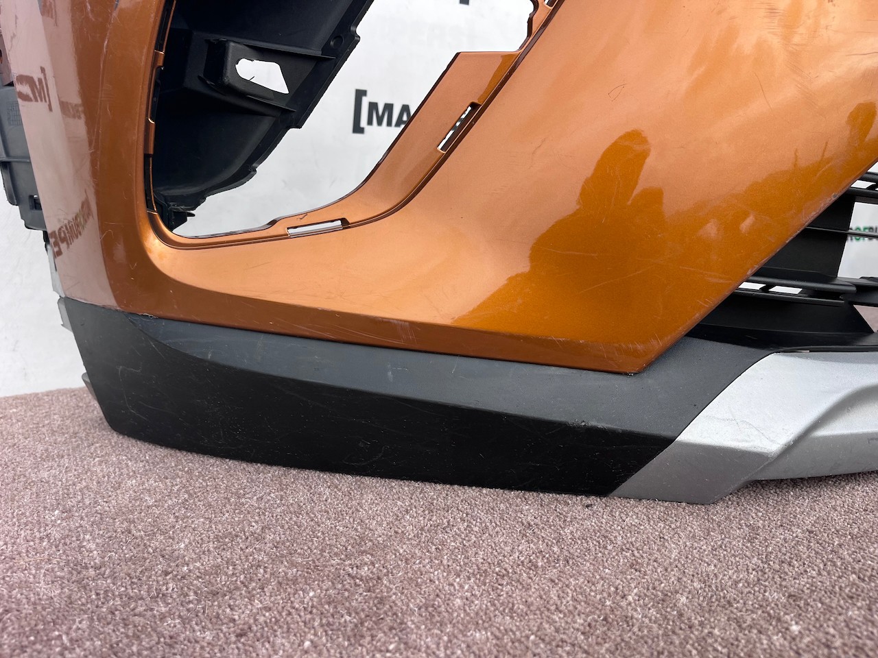 Renault Captur Edition Se Mk2 2020 - 2023 Front Bumper 4 Pdc Genuine [r754]