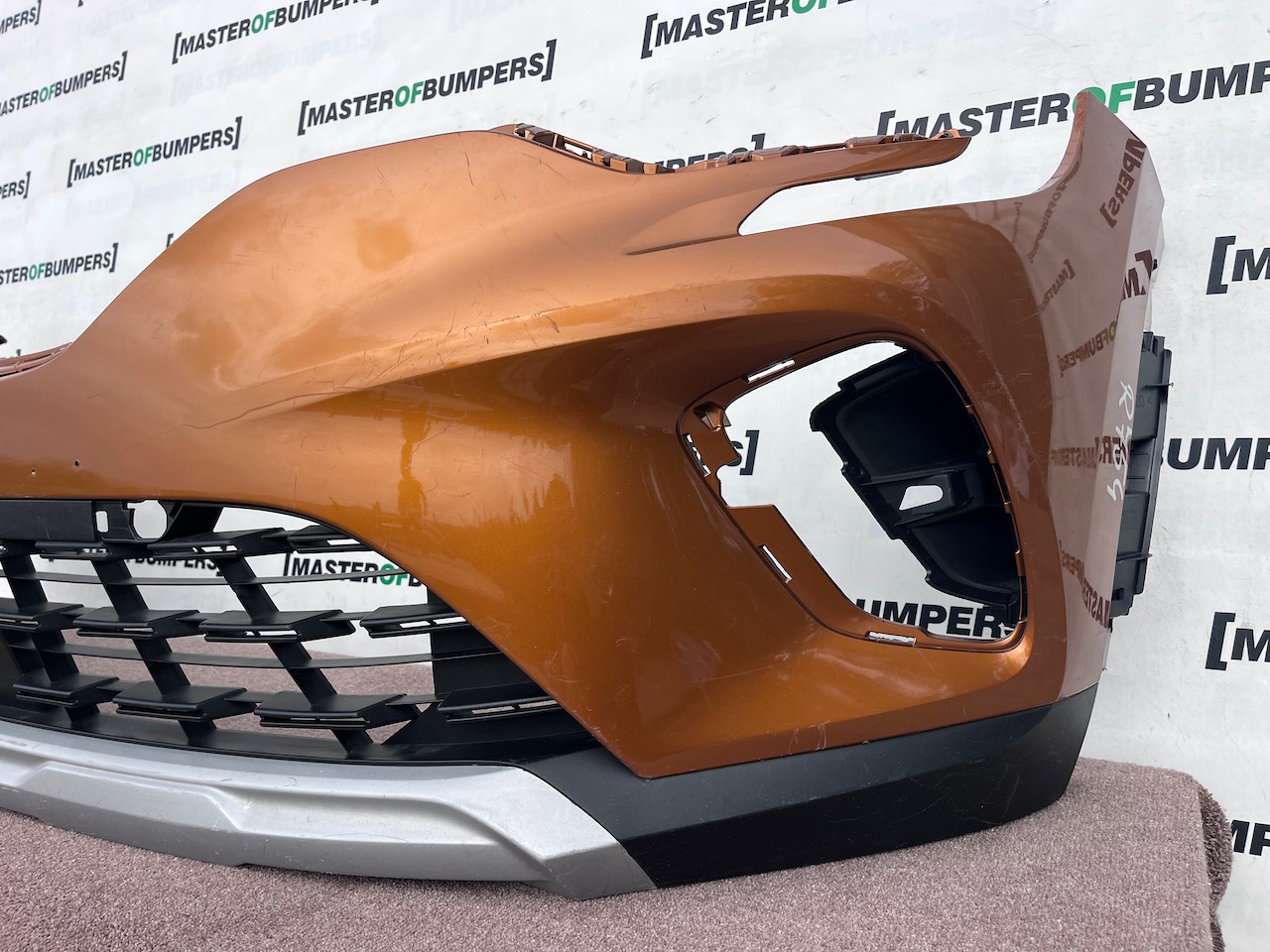 Renault Captur Edition Se Mk2 2020 - 2023 Front Bumper 4 Pdc Genuine [r754]