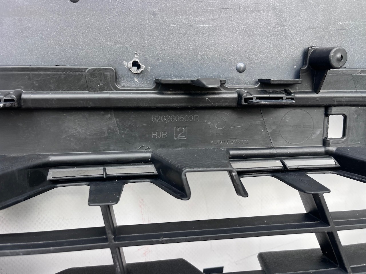 Renault Captur Edition Se Mk2 2020 - 2023 Front Bumper 4 Pdc Genuine [r755]