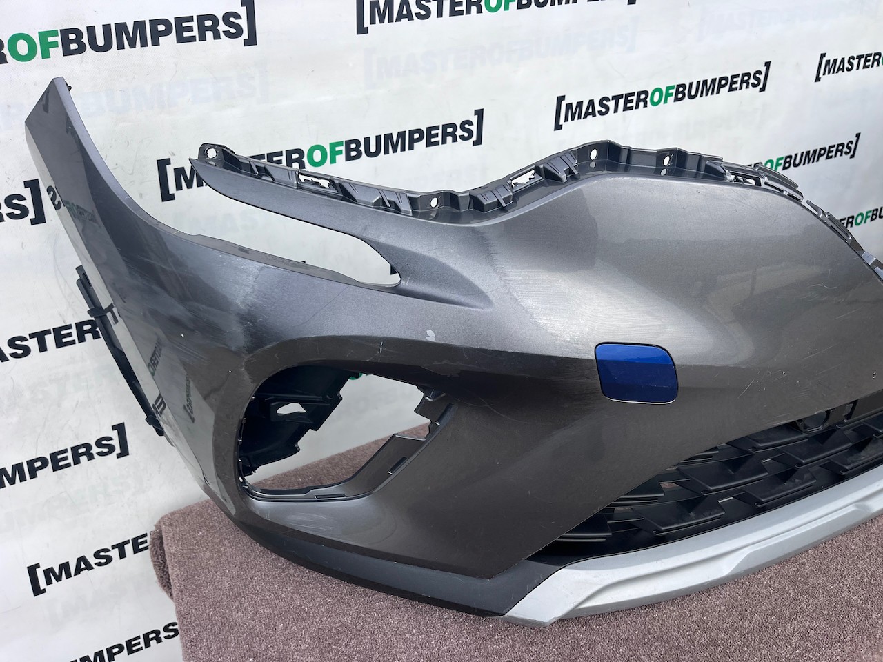 Renault Captur Edition Se Mk2 2020 - 2023 Front Bumper 4 Pdc Genuine [r755]