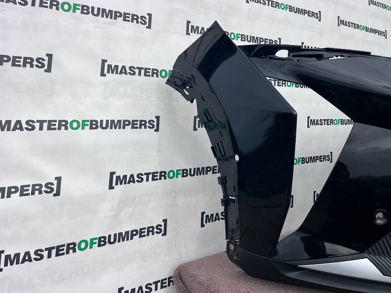 Renault Scenic E Tech Comfort Mk5 2024-2027 Front Bumper 6 Pdc Genuine [r750]