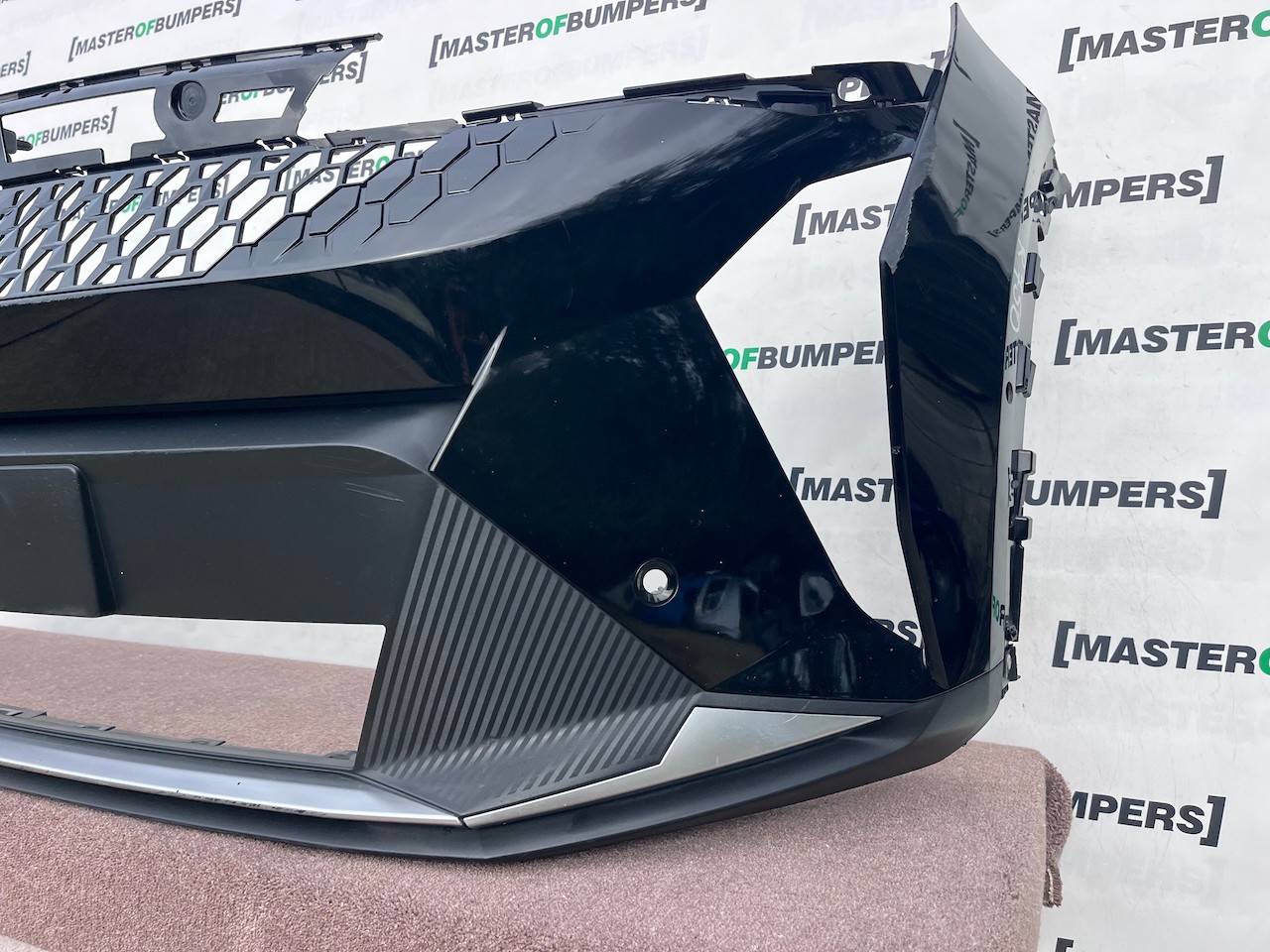 Renault Scenic E Tech Comfort Mk5 2024-2027 Front Bumper 6 Pdc Genuine [r750]