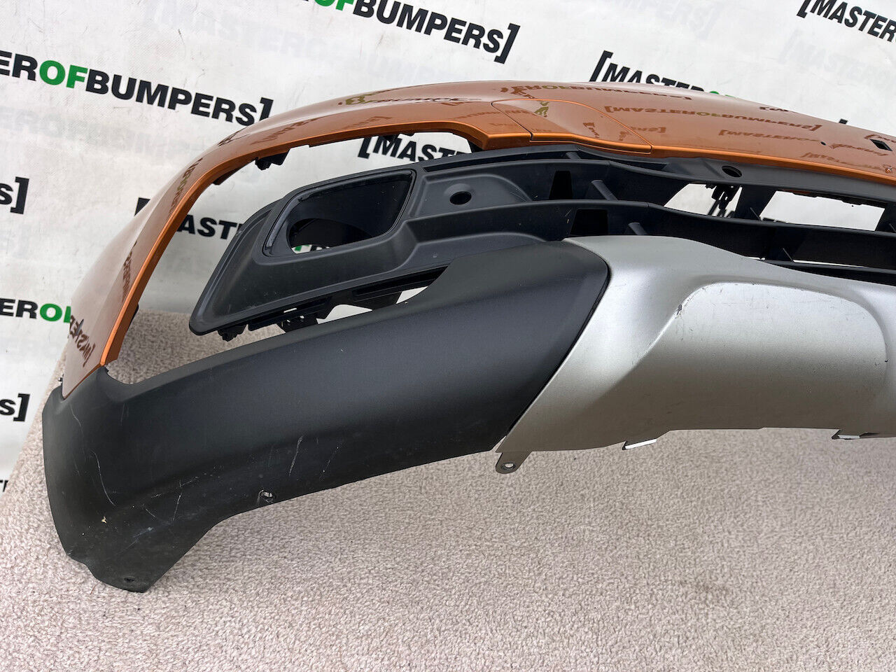 Renault Captur Signature Iconic Lift 2017-2019 Front Bumper 6 Pdc Genuine [r633]