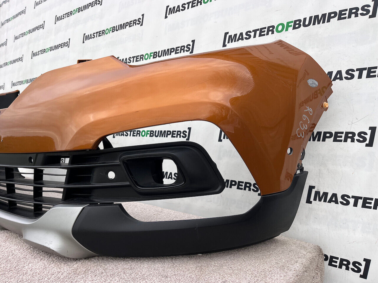 Renault Captur Signature Iconic Lift 2017-2019 Front Bumper 6 Pdc Genuine [r633]