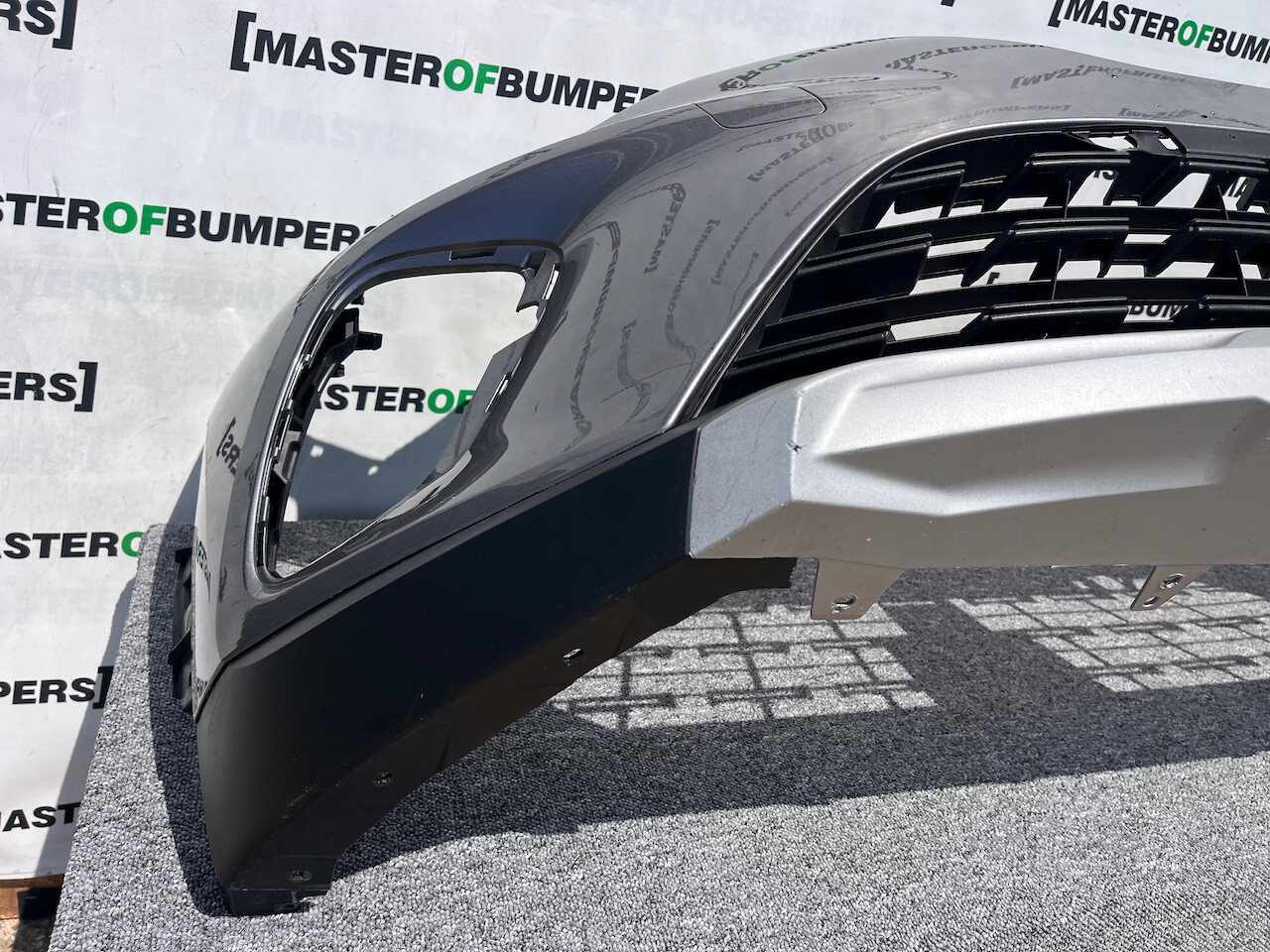 Renault Captur Dynamique Mk2 2020 - 2023 Front Bumper Genuine [r642]