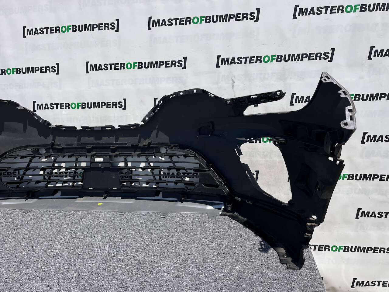 Renault Captur Dynamique Mk2 2020 - 2023 Front Bumper Genuine [r642]