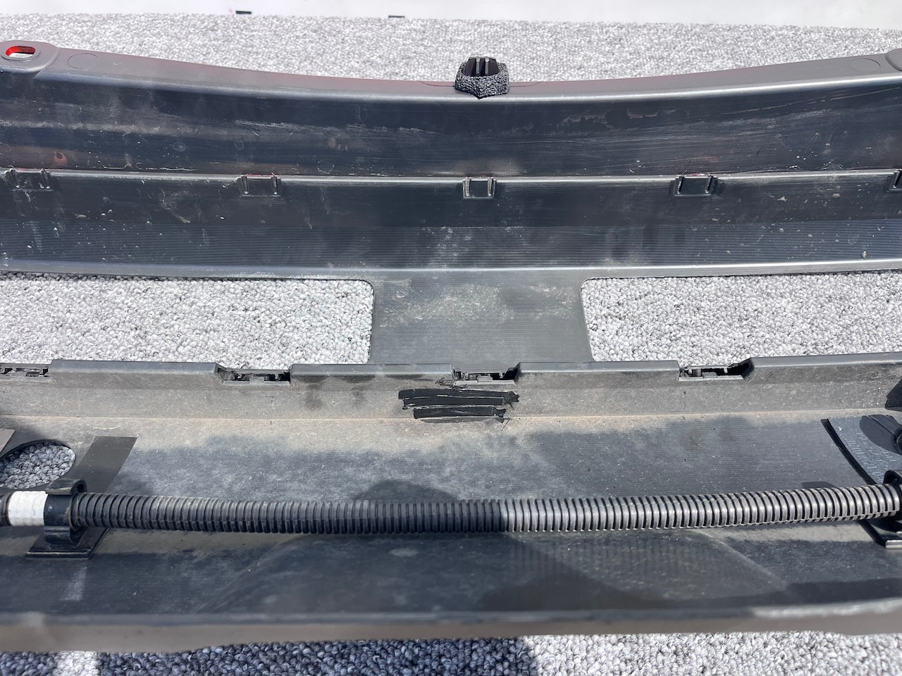 Dacia Duster Prestige Hatchback 2018-2023 Rear Bumper 4 Pdc Genuine [r646]