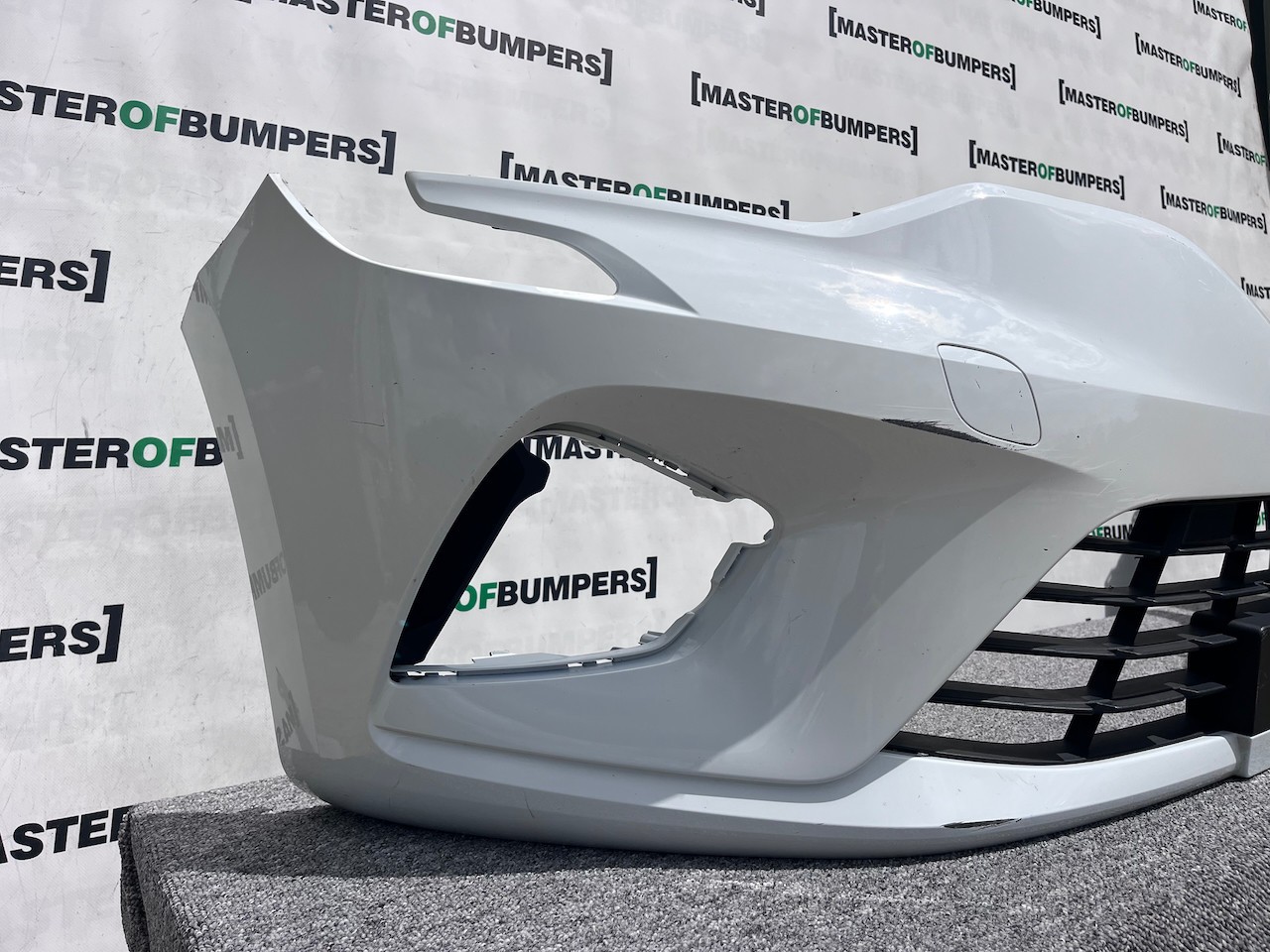 Renault Clio E-tech Hybrid Tce Mk5 Hatchba 2019-2022 Front Bumper Genuine [r651]