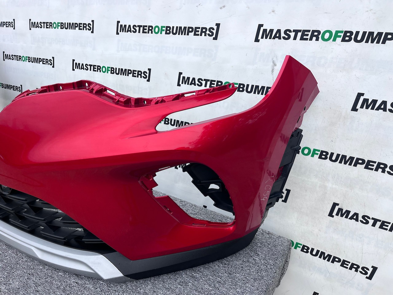 Renault Captur Edition Se Mk2 2020 - 2023 Front Bumper 4 Pdc Genuine [r654]