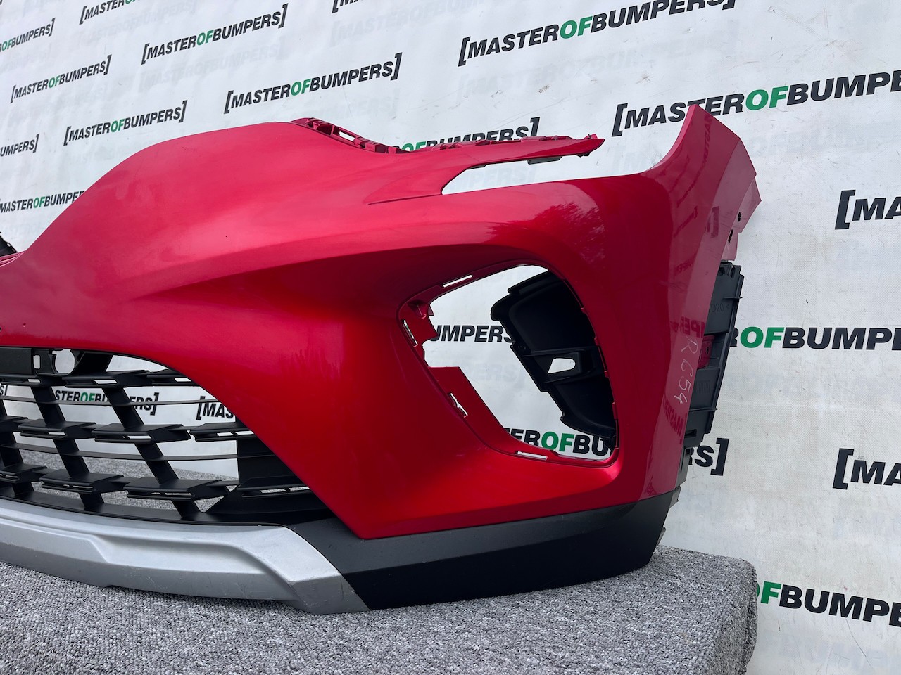 Renault Captur Edition Se Mk2 2020 - 2023 Front Bumper 4 Pdc Genuine [r654]