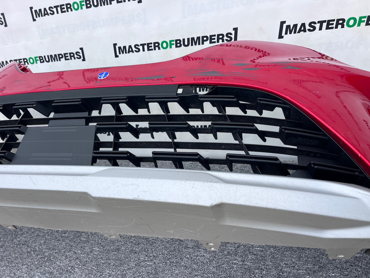 Renault Captur Edition Se Mk2 2020 - 2023 Front Bumper 4 Pdc Genuine [r656]