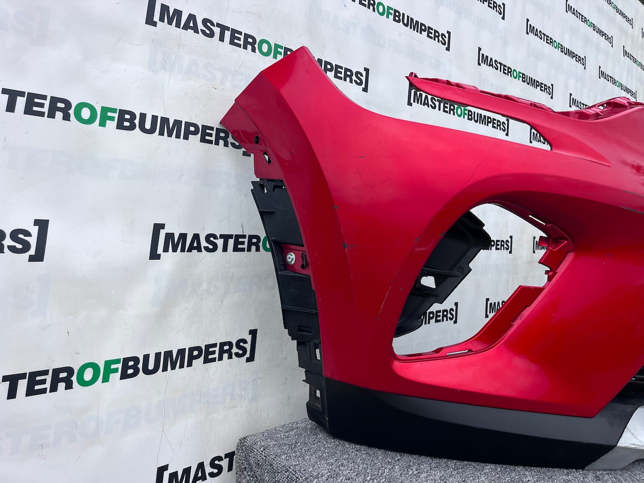 Renault Captur Edition Se Mk2 2020 - 2023 Front Bumper 4 Pdc Genuine [r656]