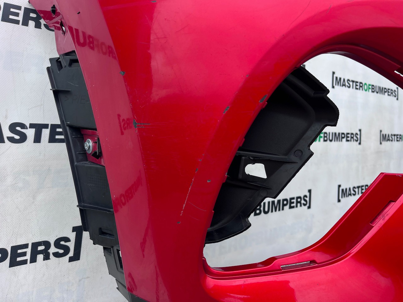 Renault Captur Edition Se Mk2 2020 - 2023 Front Bumper 4 Pdc Genuine [r656]