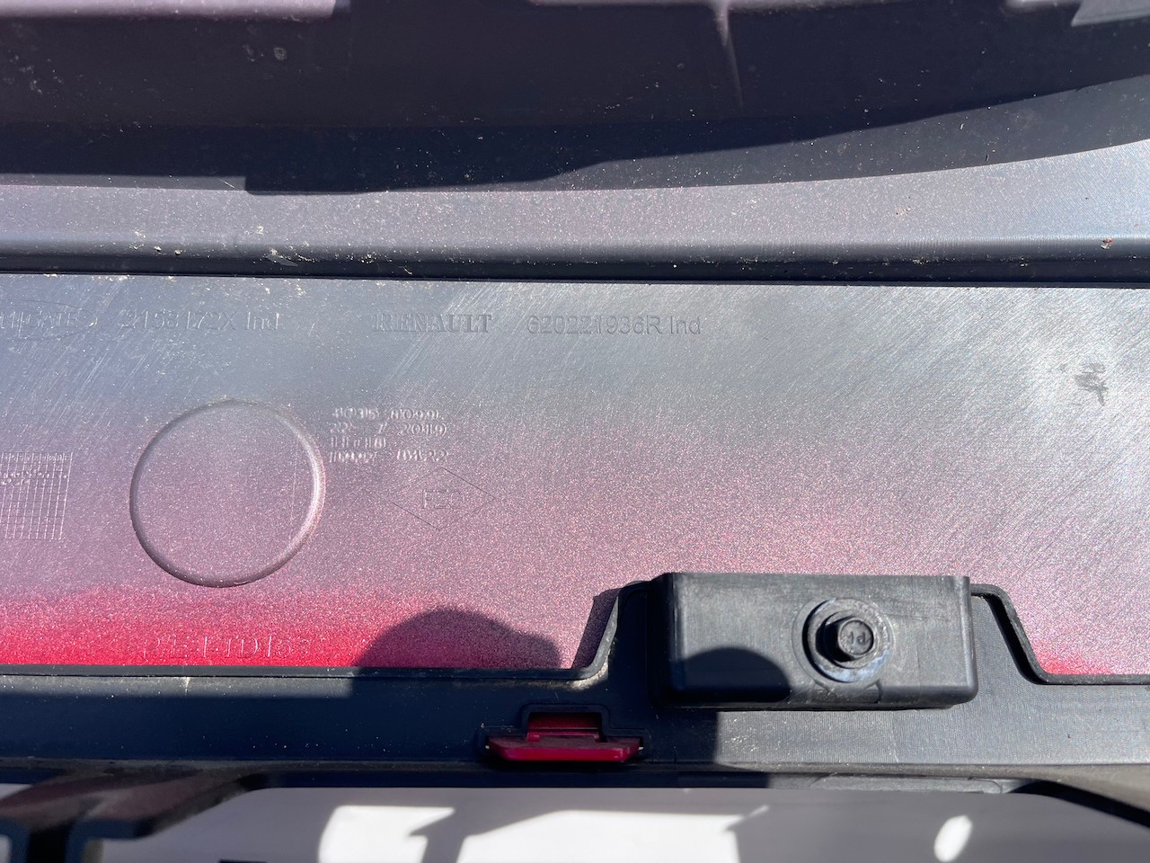 Renault Kadjar Iconic Tce 2019-2022 Front Bumper 6 Pdc + Jets Genuine [r523]