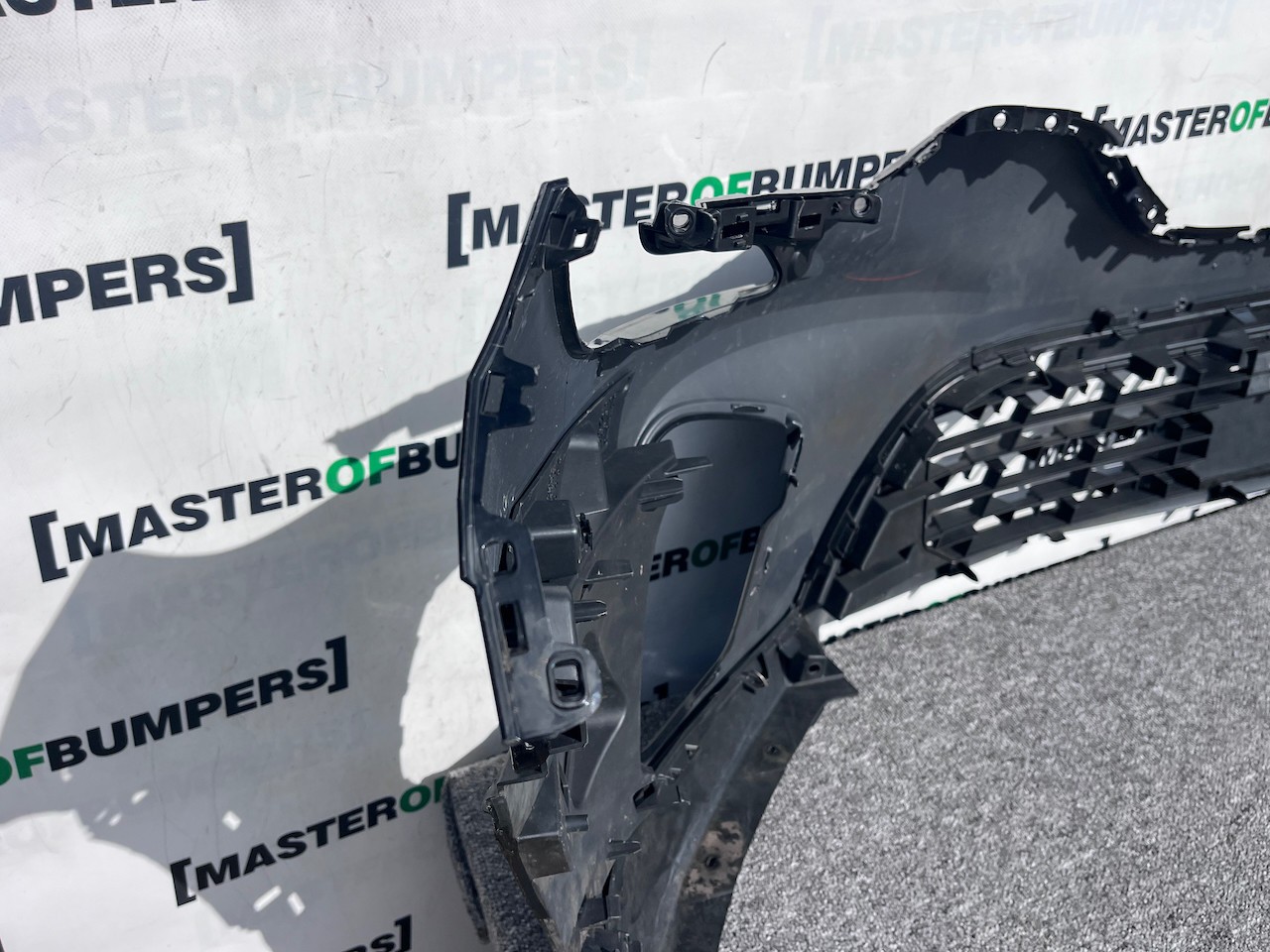 Renault Captur Dynamique Mk2 2020 - 2023 Front Bumper Genuine [r661]