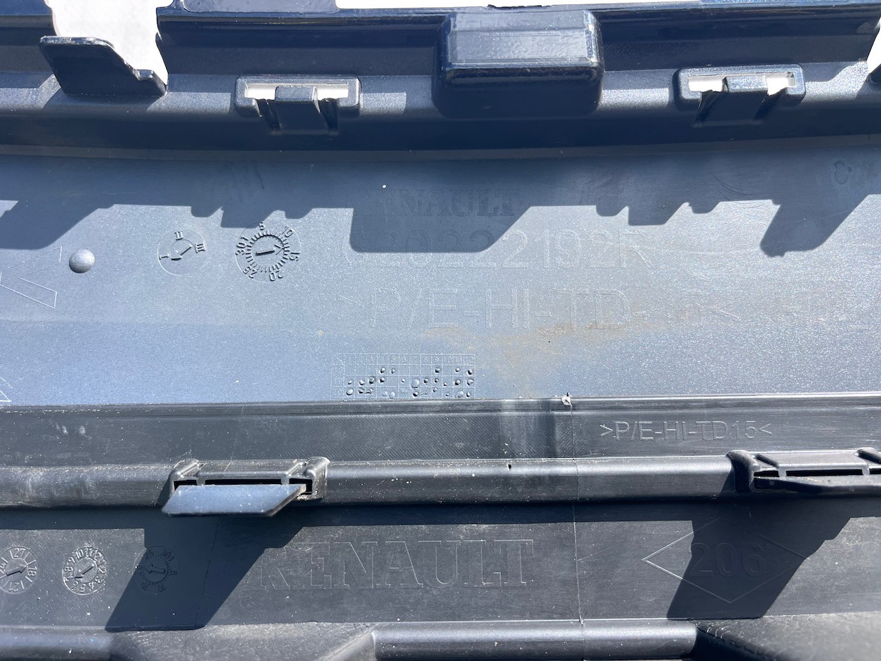 Renault Captur Dynamique Mk2 2020 - 2023 Front Bumper Genuine [r661]