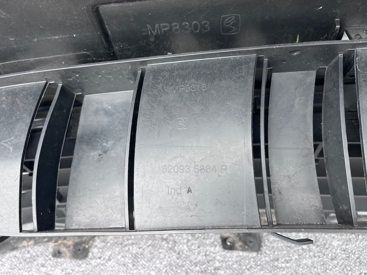 Renault Kangoo Express Van 2021-2025 Front Bumper Textured Genuine [rtxt]