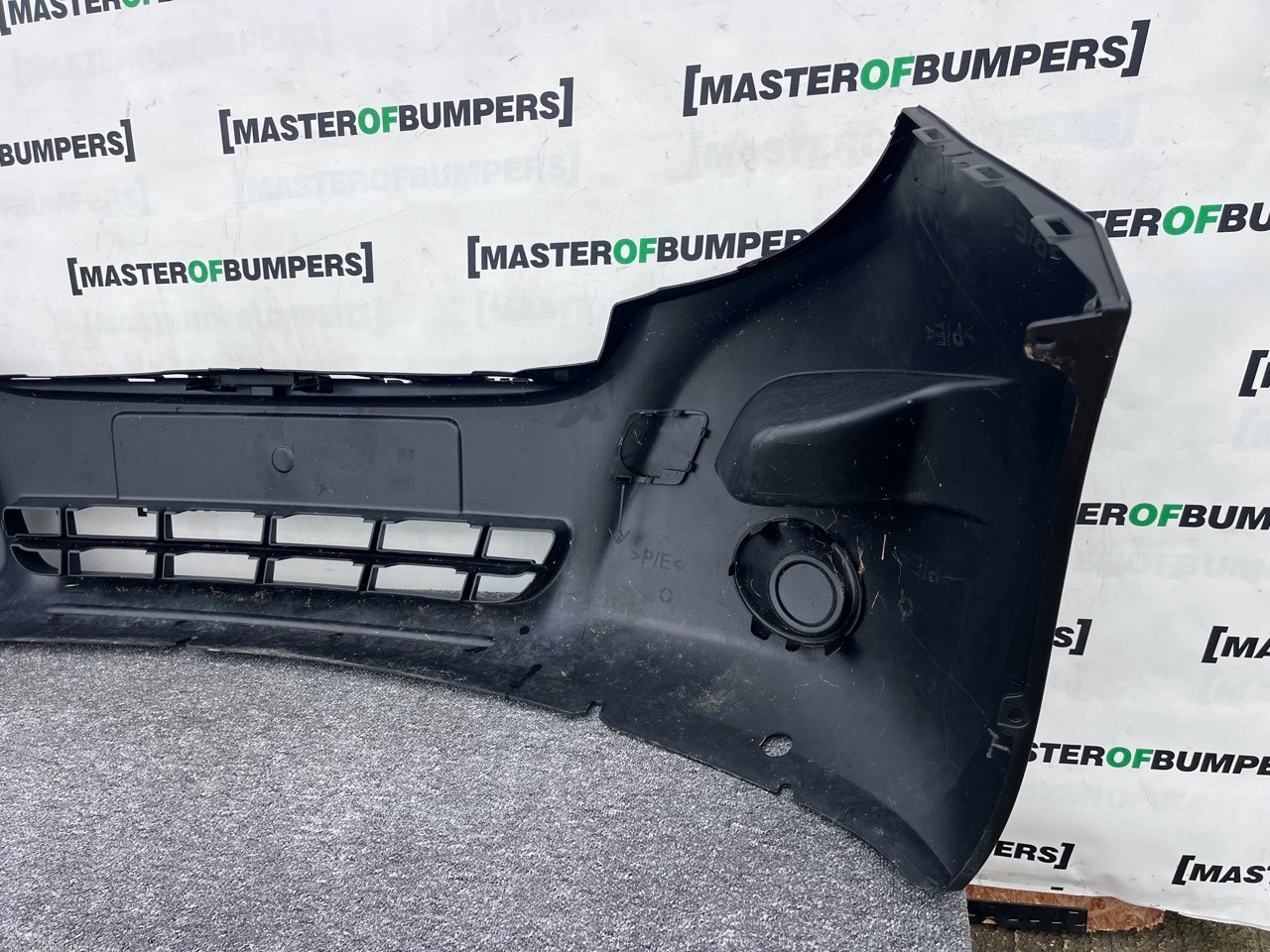 Renault Master Mk3 Pre-facelift 2010-2019 Front Bumper  Genuine [r675]