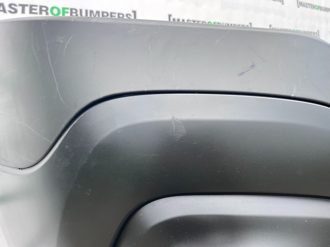 Renault Trafic Se Van Sl27 2015-2020 Front Bumper Genuine [r681]